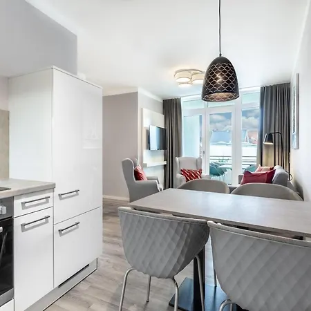 Geraeumige Mit Ueberdachter Terrasse Апартаменты *