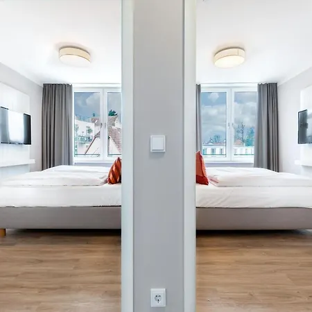 Appartement Geraeumige Mit Ueberdachter Terrasse Lübeck