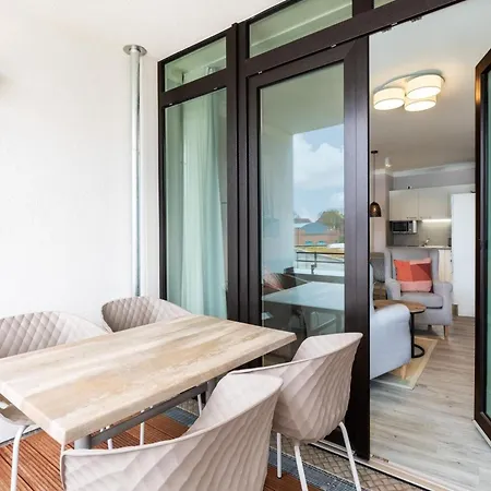 Апартаменты Geraeumige Mit Ueberdachter Terrasse Любек