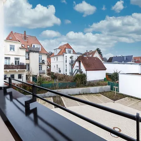 Geraeumige Mit Ueberdachter Terrasse Апартаменты *
